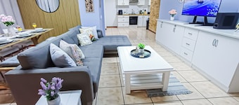 Serene 2-bedroom house in Hartenbos perfect for relaxing stays
