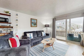 TV, offices - Central Ptown condo:  steps to beach, walk to town, trails & entertainment (Provincetown)