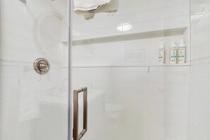 Shower, hair dryer, towels - Central Ptown condo:  steps to beach, walk to town, trails & entertainment (Provincetown)