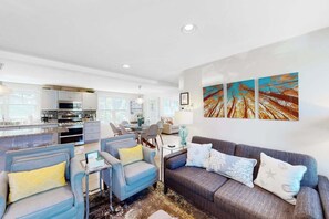 TV, offices - Inviting condo near famed beaches/trails with screened porch & washer/dryer (Provincetown)