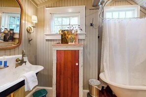 Shower, hair dryer, towels - Stunning West End Home | Historic Restoration | Dog-Friendly (Provincetown)