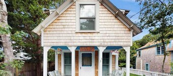 Cozy island cottage near local attractions with breezy yard & inviting interior