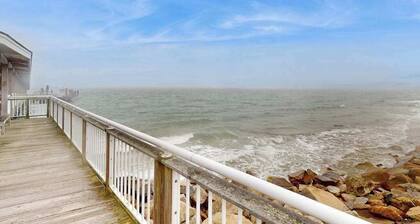 Spacious colonial home close to town with AC, porches, & W/D