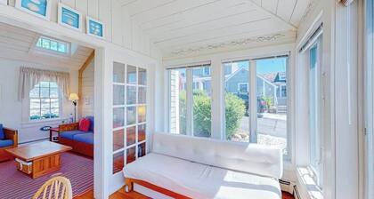 Charming Seaside Cottage Central to the Beach and New Seabury Resort Community
