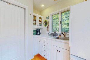 Interior - Nana's Backyard Treehouse with deck, electric/gas grills, kitchenette (West Tisbury)