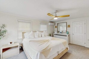 Desk, iron/ironing board, travel cot, WiFi - Updated Cozy Cottage:  walk to the beach, AC, large yard & fireplace (West Yarmouth)
