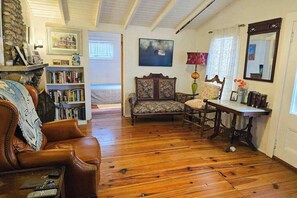 Interior - Historic cottage with patio, games, walk to beach & dog-friendly fenced yard (Oak Bluffs)
