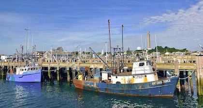 Heart of Provincetown Penthouse - perfect location...walk to everything!