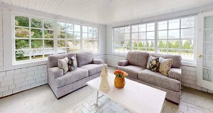 Newly furnished-Enjoy sun drenched days w/ gentle breezes & fragrant salt air