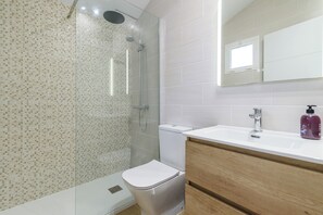 Hair dryer, towels - Home2Book Stylish Duplex Pool & Terrace Maspalomas (Maspalomas)
