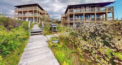 Charming studio steps to beach access with deck, ocean view, kitchenette & grill