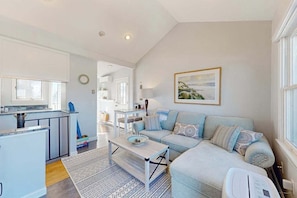 TV, offices - Two-story condo with ocean views, parking, & private balcony (Provincetown)