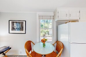 Dining - Sunset Serenade | Nautical condo in Provincetown (Provincetown)