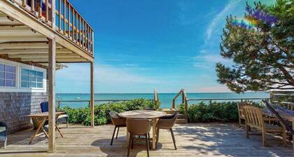 Renovated beachfront condo on Cape Cod Bay with deck & gorgeous views