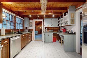 Fridge, microwave, oven, stovetop - Quiet home near Pilgrim Lake with deck, W/D, AC, games, & large yard (Orleans)