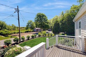 Property grounds - Charming home near downtown & beach with patio, outdoor shower, grill, & W/D (Oak Bluffs)