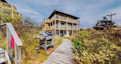Ocean-view studio near golf with patio, beach gear, kitchenette, & partial AC