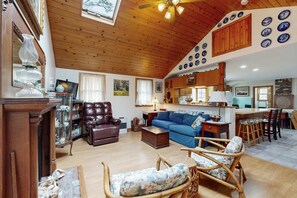 TV, DVD player, offices