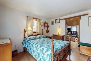 Tabla de planchar con plancha, wifi y ropa de cama 