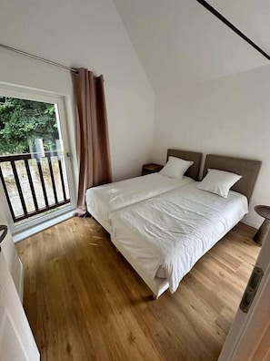 2 bedrooms, iron/ironing board, WiFi, bed sheets - Loft des Montains - Climatisé - Centre de Loches (Loches)
