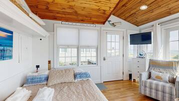WiFi, bed sheets
