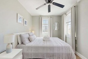 WiFi, bed sheets - Beautiful Third-Story Condo on Commercial Street w/ Balcony! (Provincetown)