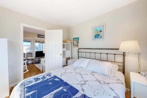 Iron/ironing board, WiFi, bed sheets - Dog-friendly bay view cottage with a furnished porch, washer/dryer, & roof deck (Sandwich)