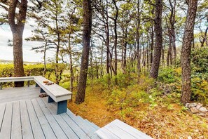 Terrace/patio - Private & quaint cabin-style home with wraparound porch - small dogs OK (Vineyard Haven)