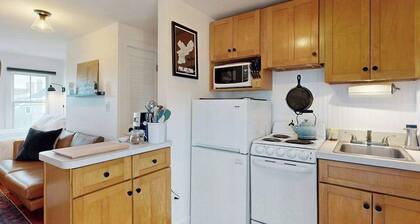 Cozy condo in great location with deck, board games, & AC