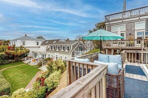 Terrace/patio - Light-filled home near beach and shops with AC, W/D, & balcony (Provincetown)