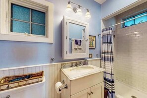 Shower, hair dryer, towels - Beachfront condo in the heart of town with water views, patio & grill (Provincetown)