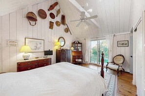 2 Schlafzimmer, Schreibtisch, Bügeleisen/Bügelbrett, WLAN