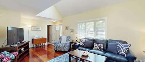 TV, DVD player, offices