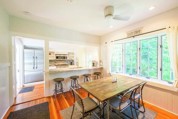 Dining - Enchanting bungalow with golf nearby, full kitchen, central AC, & washer/dryer (Oak Bluffs)
