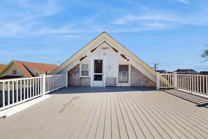 Terrace/patio - Heart of Provincetown 2nd Floor Condo w/  Ocean View, & Rooftop Deck! (Provincetown)