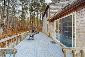 Outdoor dining - Quiet home with sunroom, deck, W/D, AC, & quick access to beach (Wellfleet)