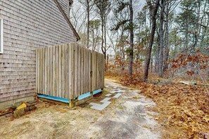 Property grounds - Quiet home with sunroom, deck, W/D, AC, & quick access to beach (Wellfleet)