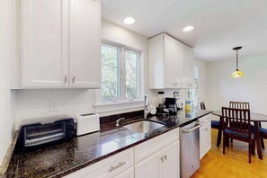 Fridge, microwave, oven, stovetop - Coastal cottage close to beaches and town - private yard, W/D, & new renovations (West Harwich)