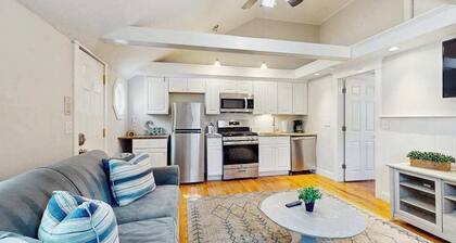 Charming updated bungalow with firepit, WiFi, & dog-friendly, near beach