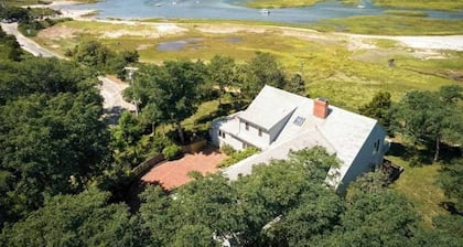 Great waterfront property with wildlife views & walking distance to beach!