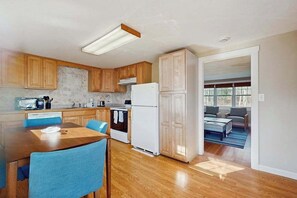 Fridge, microwave, oven, stovetop - Peaceful Maravista escape with AC, W/D, yard, walk to Great Pond, & breezy charm (Falmouth)