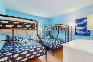 Desk, iron/ironing board, WiFi, bed sheets - Modern fairway condo with open layout, private patio, AC & washer/dryer (Brewster)
