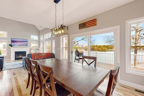 Dining - Fantastic lakefront home with firepit, game room, fireplace & W/D, dog-friendly (Plymouth)