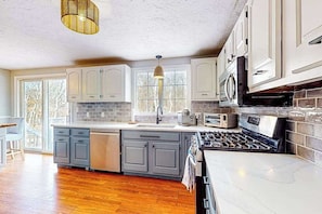 Fridge, microwave, oven, stovetop - North Falmouth House: Near Beach, Fire Pit, & Dog-Friendly! (North Falmouth)