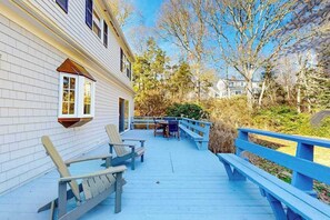 Outdoor dining - Biking, Beaches, & Private Backyard Perfect For Grilling (North Falmouth)