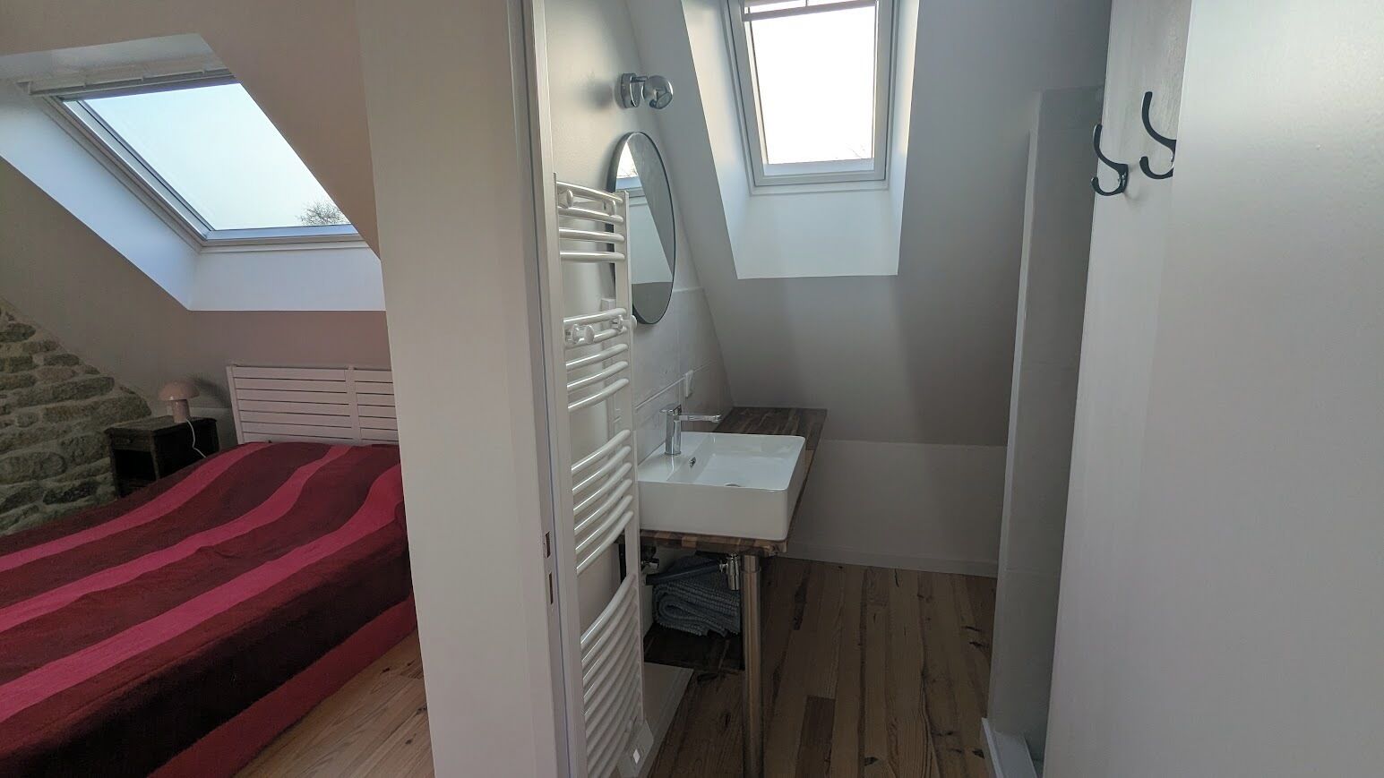 Iron/ironing board, internet