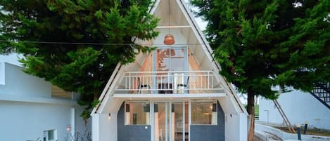 Villa, balcon, vue sur la montagne | Extérieur