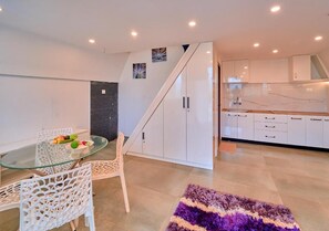 Villa - balkon - bjergudsigt | Spiseområde