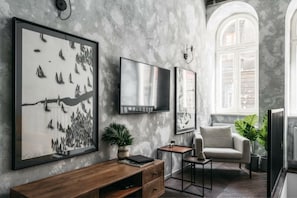 The Gallery - Bourgeois 1-bed apartment