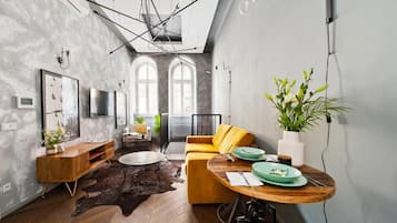The Gallery - Bourgeois 1-bed apartment | 起居区